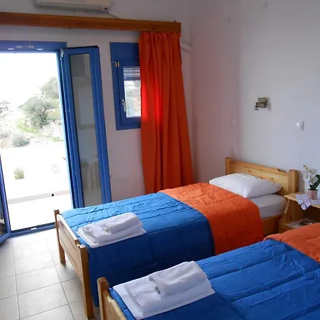 بيت ضيافة Nikos Place