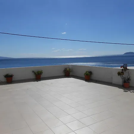 بيت ضيافة Nikos Place *