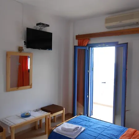 Nikos Place أغيا غاليني