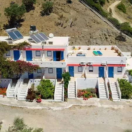 Nikos Place بيت ضيافة