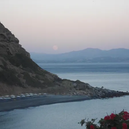 Nikos Place بيت ضيافة أغيا غاليني