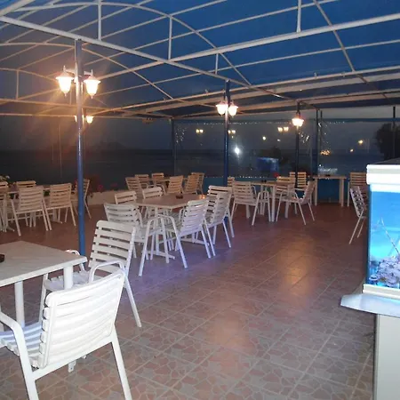Nikos Place أغيا غاليني