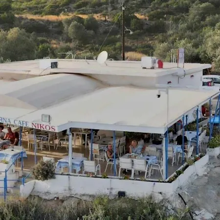 Nikos Place Penzion *
