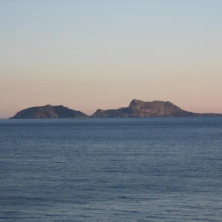 Nikos Place *